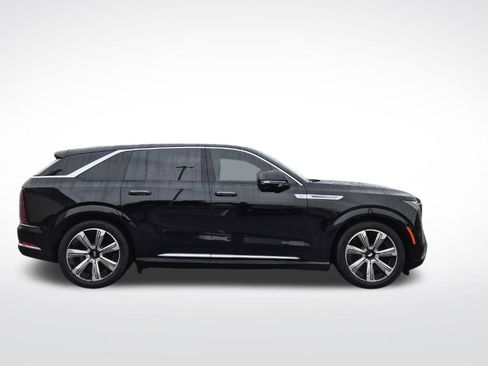 Used 2025 Cadillac Escalade IQ Luxury 1 w/ Smart Trailering package image 6