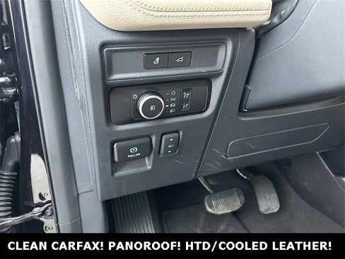 Used 2024 Ford Expedition Limited image 9