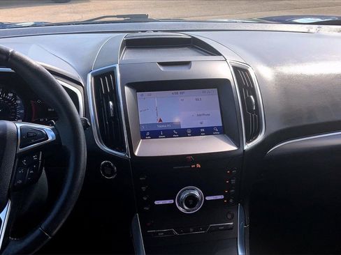 Used 2020 Ford Edge Titanium image 6