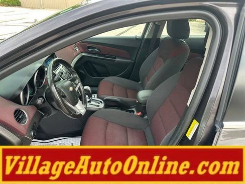 Used 2014 Chevrolet Cruze LT FWD image 12