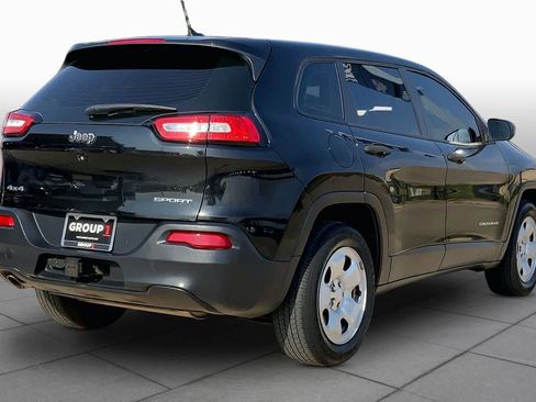Used 2014 Jeep Cherokee Sport w/ Trailer Tow Group AWD/4WD image 13