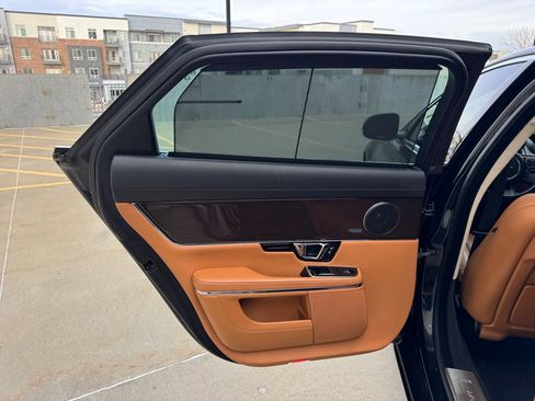 Used 2015 Jaguar XJ L Supercharged image 23