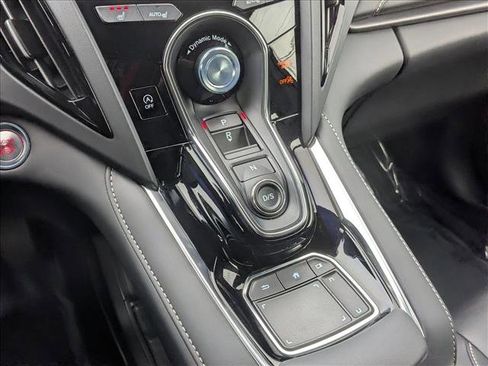 Used 2025 Acura RDX SH-AWD image 14