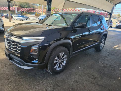 Used 2025 Chevrolet Equinox LT image 1