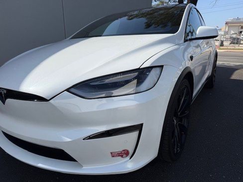 Used 2022 Tesla Model X Plaid image 5