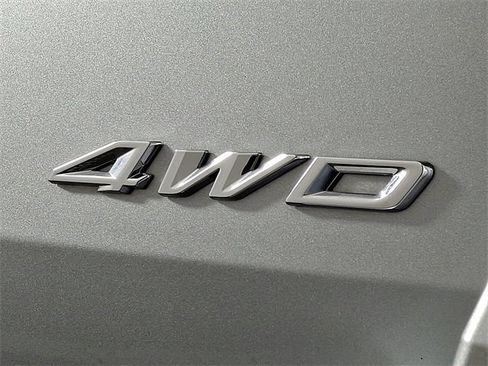 Used 2023 Ford Explorer XLT w/ Equipment Group 202A image 31