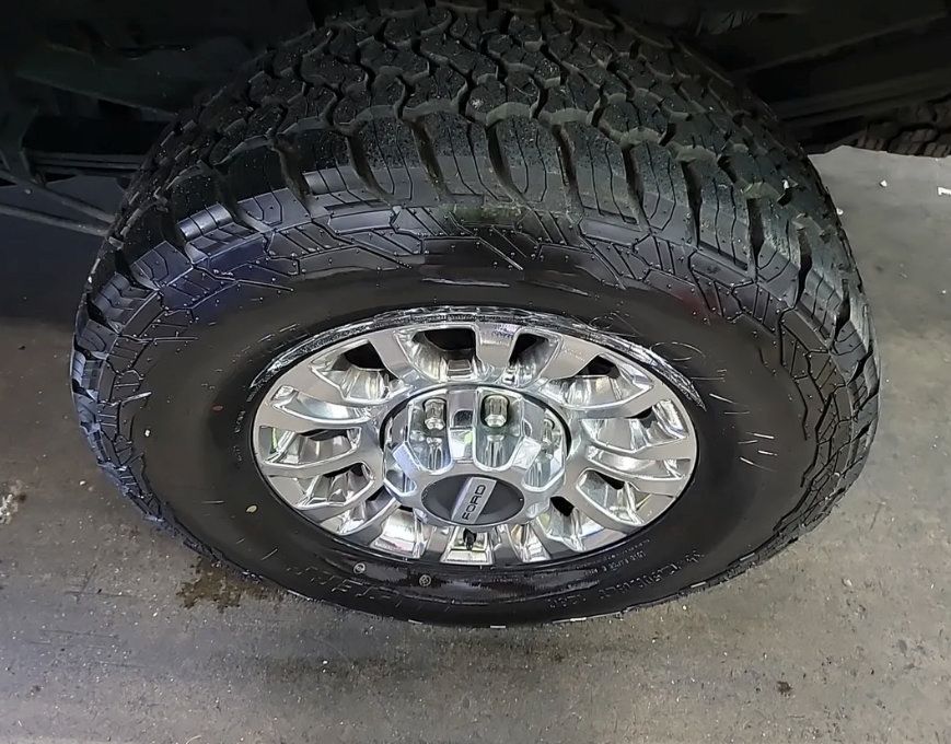 Used 2020 Ford F350 XLT w/ XLT Premium Package AWD/4WD image 4