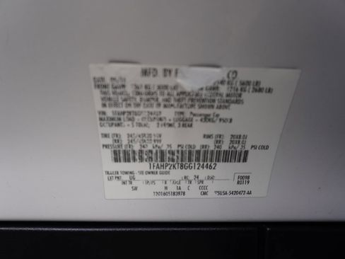 Used 2016 Ford Taurus SHO w/ Equipment Group 401A image 34