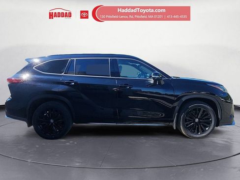 Used 2023 Toyota Highlander XSE AWD/4WD image 7