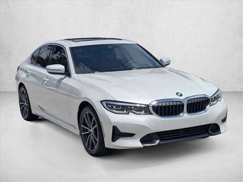 Used 2020 BMW 330i Sedan w/ Convenience Package RWD image 3