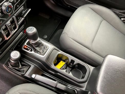 Used 2020 Jeep Wrangler Unlimited Sport image 14