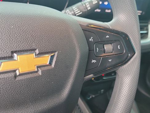 Used 2025 Chevrolet TrailBlazer LS w/ LS Convenience Package FWD image 23
