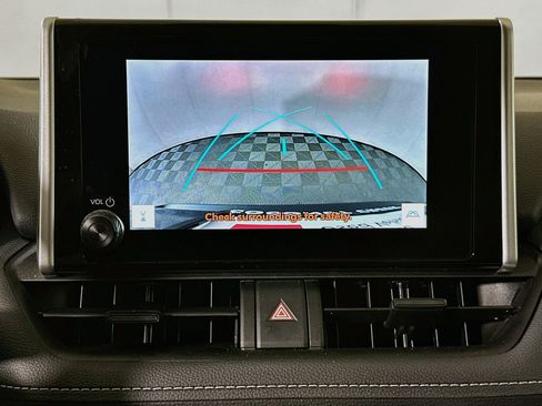 Certified 2025 Toyota RAV4 LE FWD image 24
