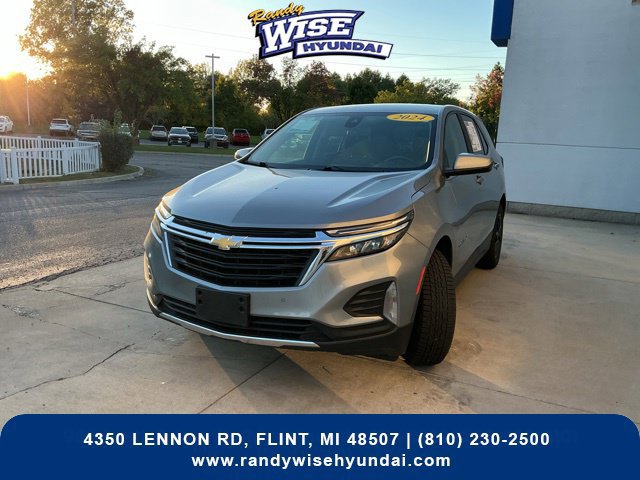 Used 2024 Chevrolet Equinox LT w/ Driver Convenience Package AWD/4WD image 3