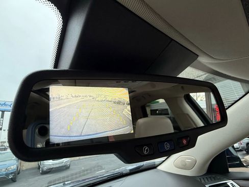 Used 2012 Cadillac SRX Luxury image 25