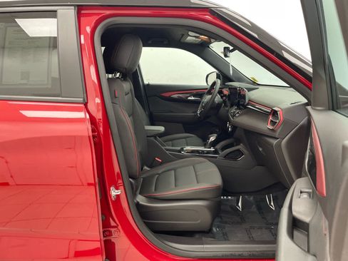 Used 2026 Chevrolet TrailBlazer RS w/ Convenience Package AWD/4WD image 16