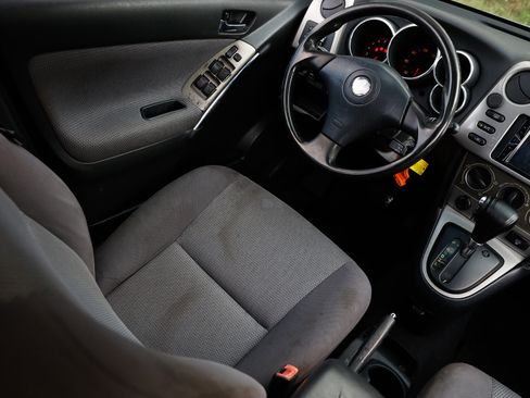 Used 2005 Toyota Matrix XR image 20