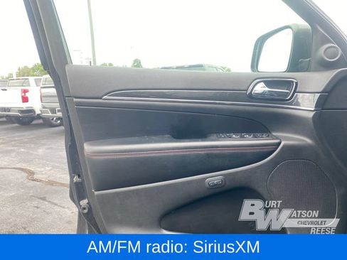 Used 2019 Jeep Grand Cherokee Trailhawk AWD/4WD image 13