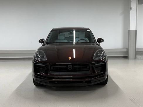 Certified 2026 Porsche Macan AWD/4WD image 6