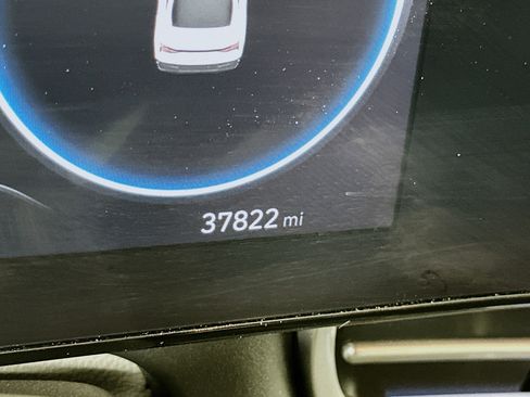 Used 2025 Hyundai Elantra SEL FWD image 19