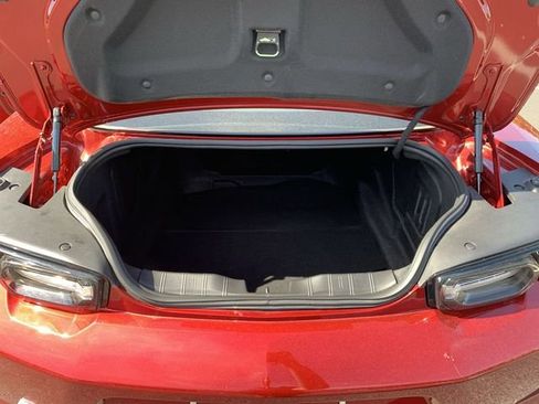 Used 2021 Chevrolet Camaro LT w/ RS Package image 27