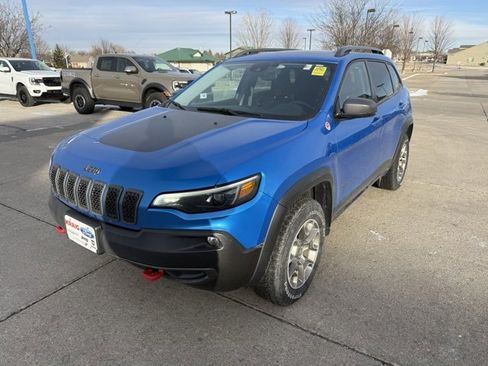 Used 2021 Jeep Cherokee Trailhawk w/ Sun, Sound & Nav Group image 7