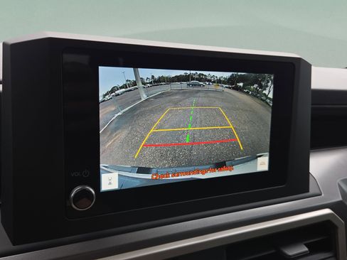 Used 2024 Toyota Tacoma SR5 image 17