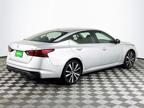 Used 2021 Nissan Altima 2.5 SR FWD image 10