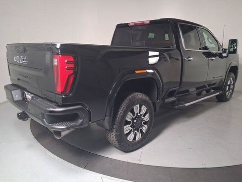 New 2026 GMC Sierra 2500 Denali w/ Denali Reserve Package AWD/4WD image 4