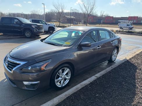 Used 2015 Nissan Altima 2.5 S w/ Power Driver Seat Package image 4