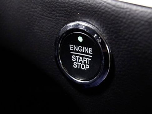 Used 2024 Ford Edge SEL image 29