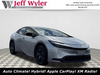 Used 2024 Toyota Prius LE video 1