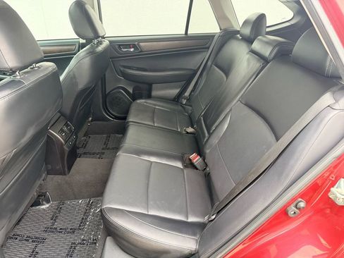 Used 2017 Subaru Outback 2.5i Limited image 13