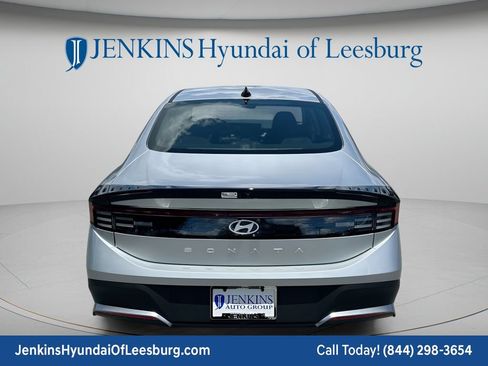 New 2026 Hyundai Sonata SE FWD image 6