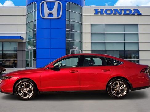 Used 2024 Honda Accord EX image 3