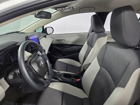 Used 2026 Toyota Corolla LE FWD image 14