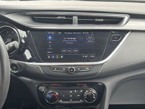 Certified 2023 Buick Encore GX Preferred w/ Cold Weather Comfort Package AWD/4WD image 34