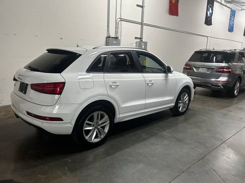 Used 2017 Audi Q3 2.0T Premium FWD image 2