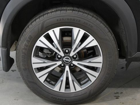 Used 2023 Nissan Rogue SV AWD/4WD image 15