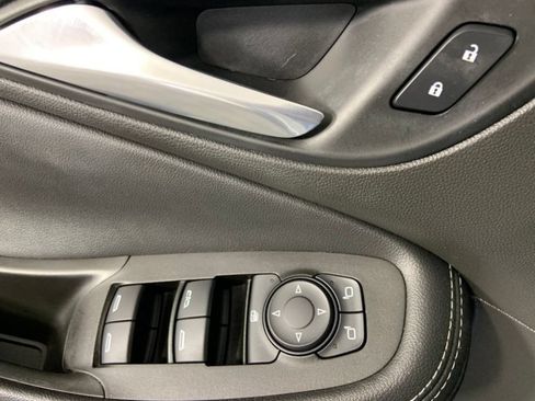 Used 2021 Buick Encore GX Preferred w/ Cold Weather Comfort Package FWD image 26