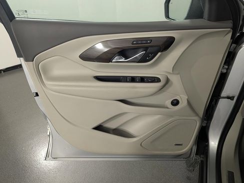 Used 2019 GMC Terrain Denali w/ Comfort Package image 14