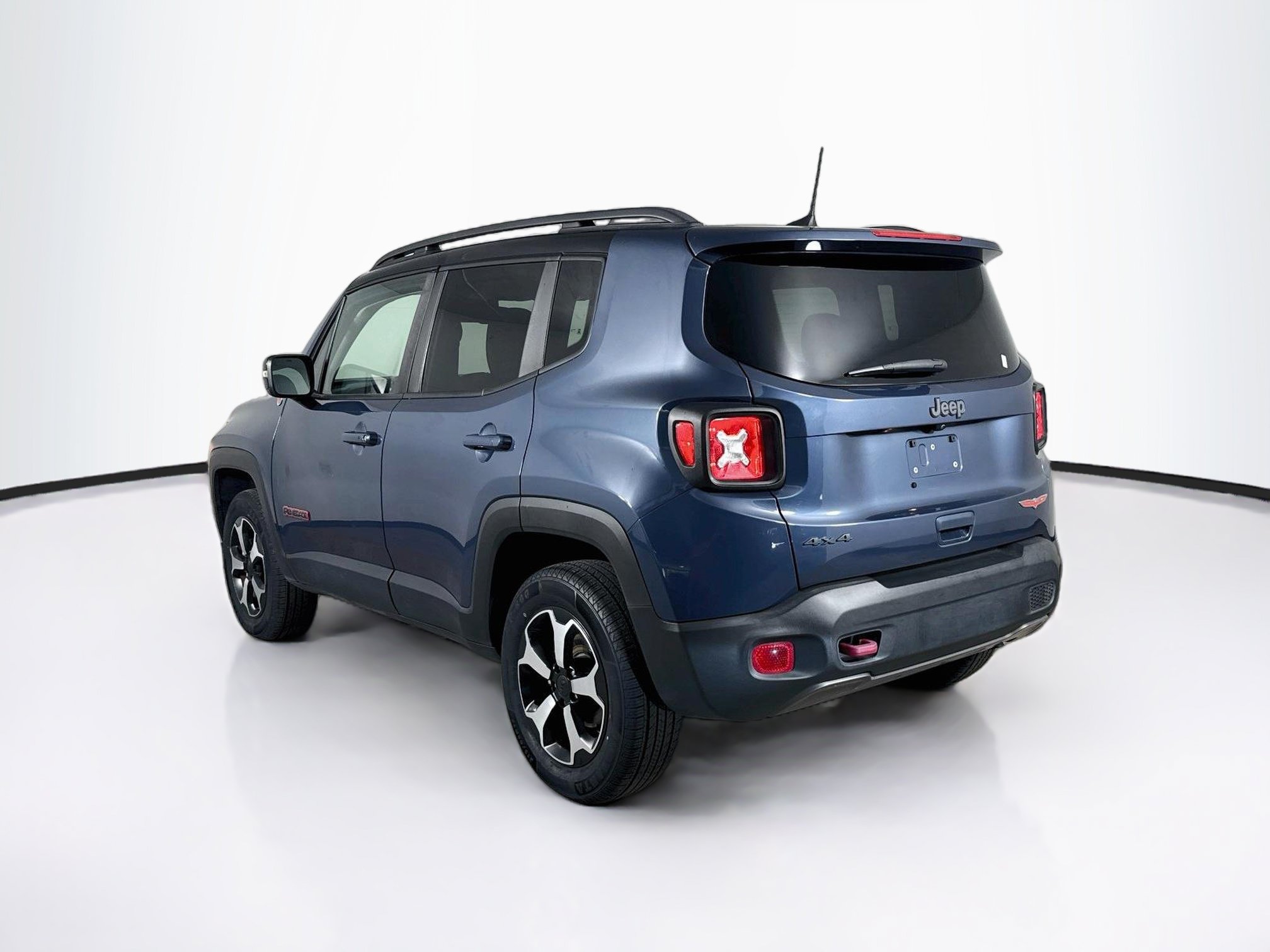 Used 2022 Jeep Renegade Trailhawk AWD/4WD image 30