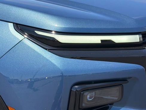 New 2026 Chevrolet Traverse RS w/ LPO, Floor Liner Package AWD/4WD image 32