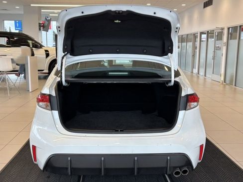 Used 2024 Toyota Corolla SE image 9