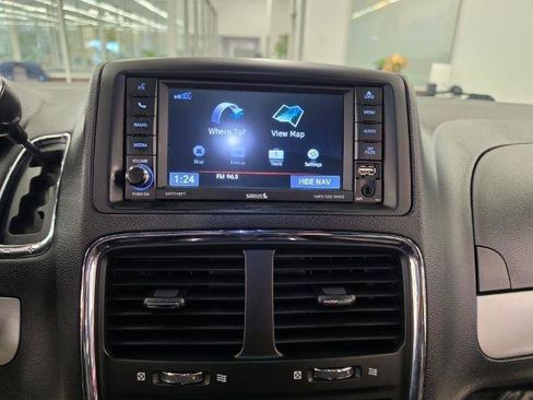 Used 2019 Dodge Grand Caravan GT FWD image 23