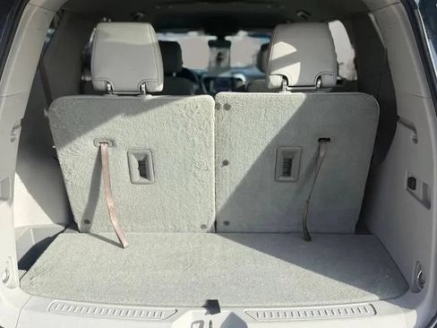 Used 2019 GMC Acadia SLT w/ LPO, Floor Liner Package FWD image 20