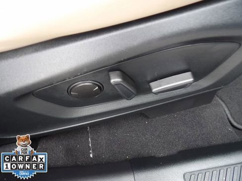 Certified 2022 Ford Explorer XLT w/ Equipment Group 202A image 32