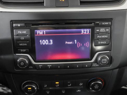 Used 2018 Nissan Sentra S FWD image 29