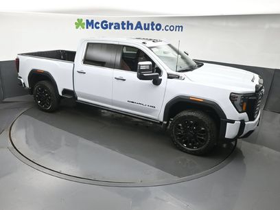 New 2026 GMC Sierra 2500 Denali Ultimate w/ LPO, Black Badging Package