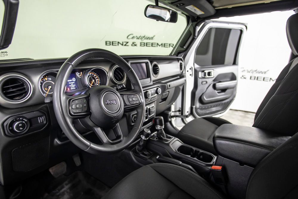 Used 2023 Jeep Gladiator Sport AWD/4WD image 15